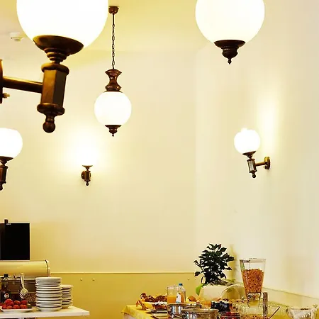 2000 فندق 3*