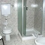 Hotel 2000 3*