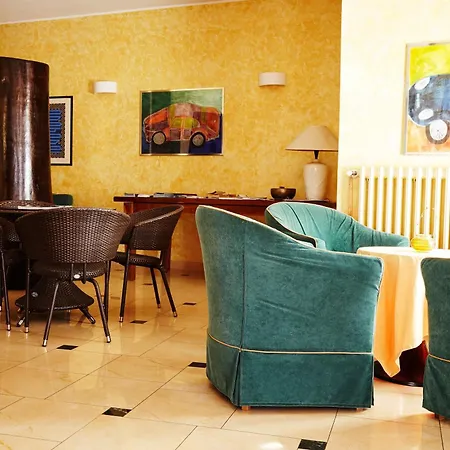 Otel 2000 3*
